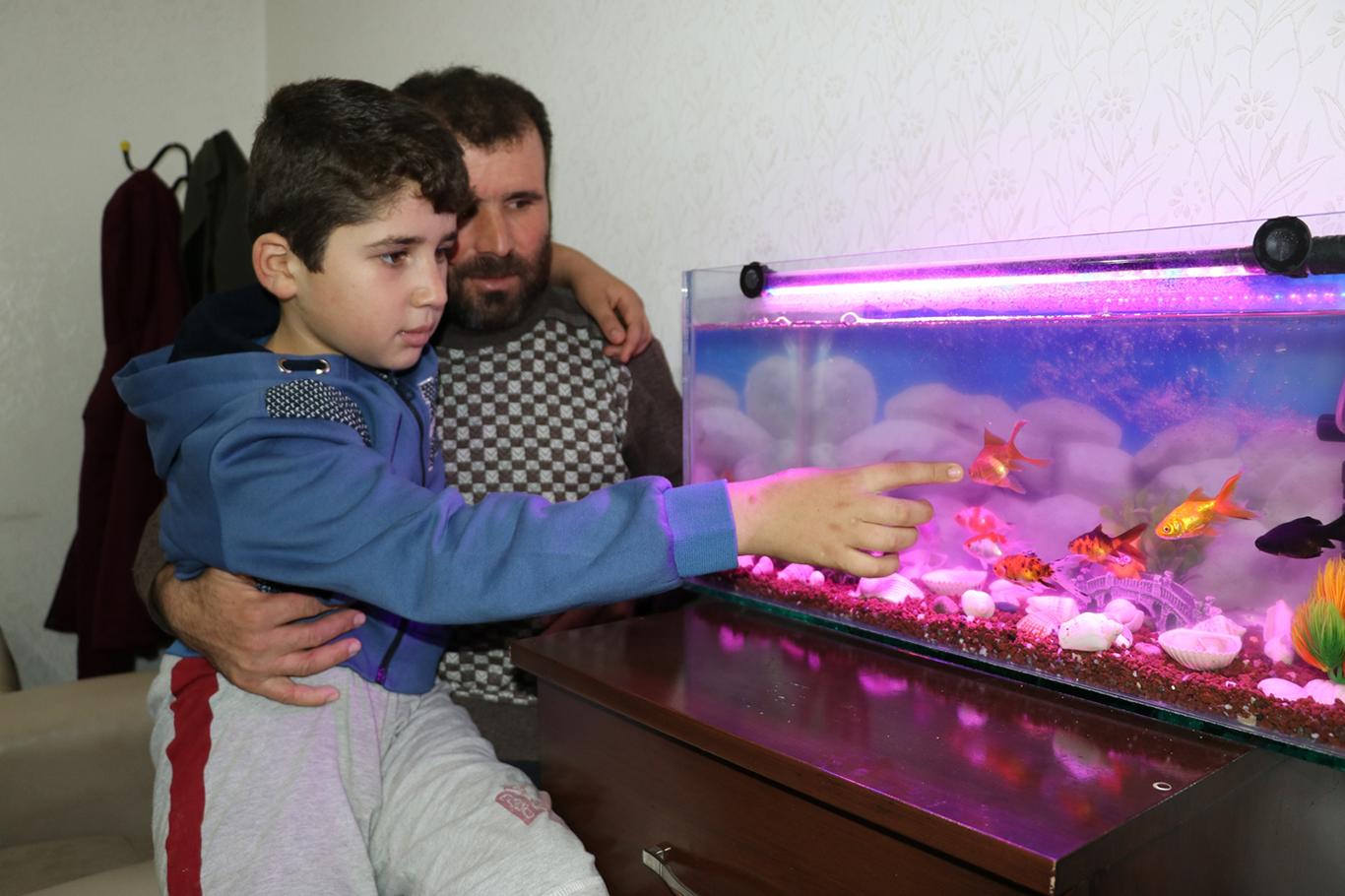 "Tek hayalim yürümek ve okula gitmek" "Tek hayalim yürümek ve okula gitmek"